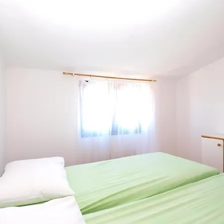 Apartment Fuer 5 Personen Ca 50 Qm In Pula-fondole, Istrien Istrische Riviera